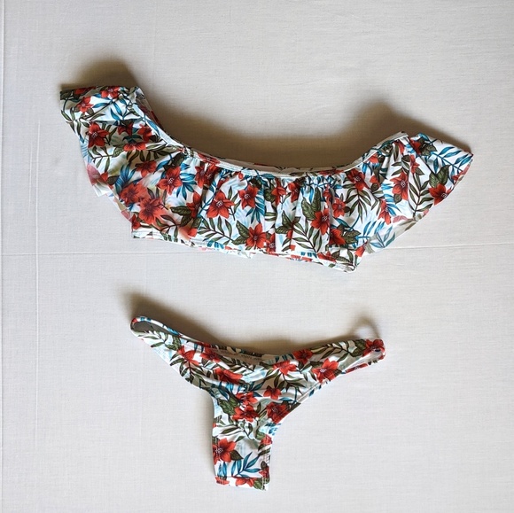 Cabana Del Sol Get Wavy Off Shoulder Bikini Set - Picture 7 of 8